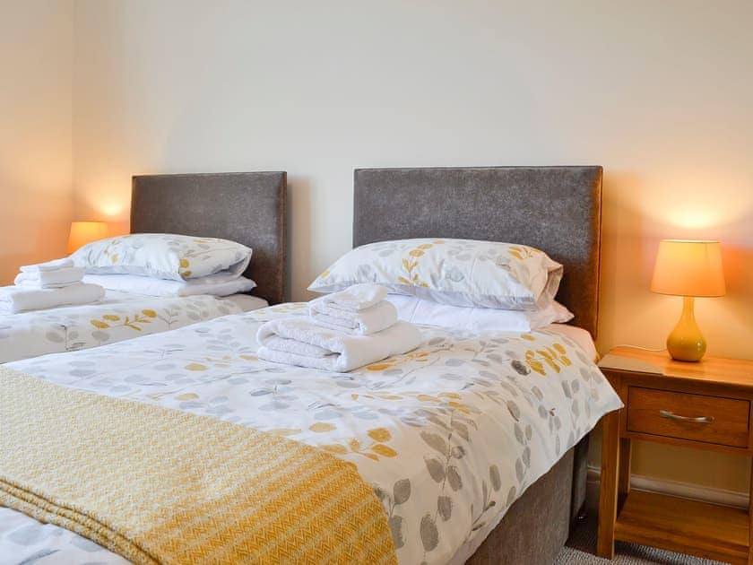 Cosy twin bedroom | Zonnebloem, Brymbo, near Wrexham