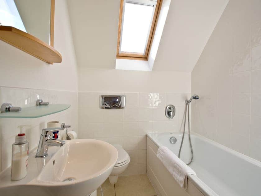 Bathroom | Quay House - Seashore, Newquay
