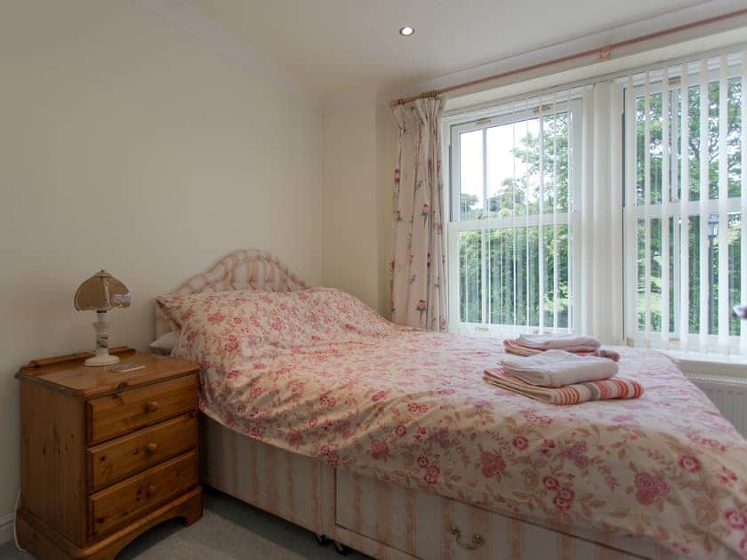 Double bedroom | 7 The Priory, Shanklin