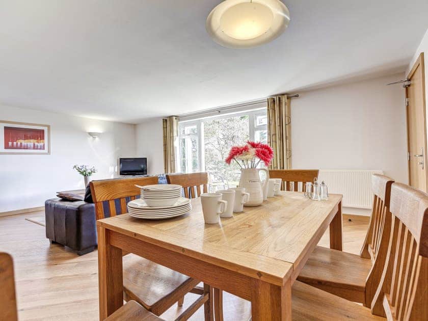 Dining Area | 5 Red Rock - Red Rock Apartments, Dawlish Warren