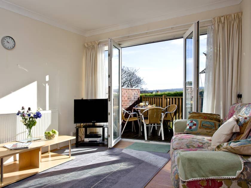 Living area | 1 Roundham Heights, Paignton