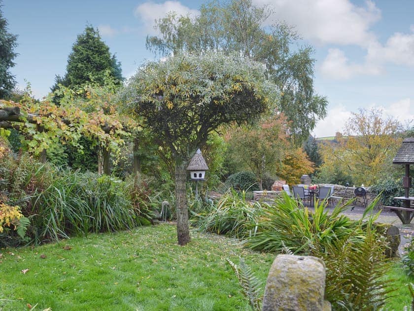 Garden  | Water Bailiffs Lodge - Lumsdale Cottages, Lumsdale, Tansley Wood, near Matlock