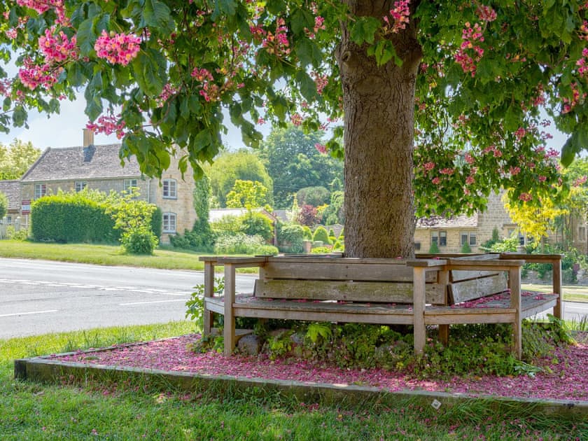 Delightful surrounding area | Yew Tree Cottage, Willsersey, near Broadway
