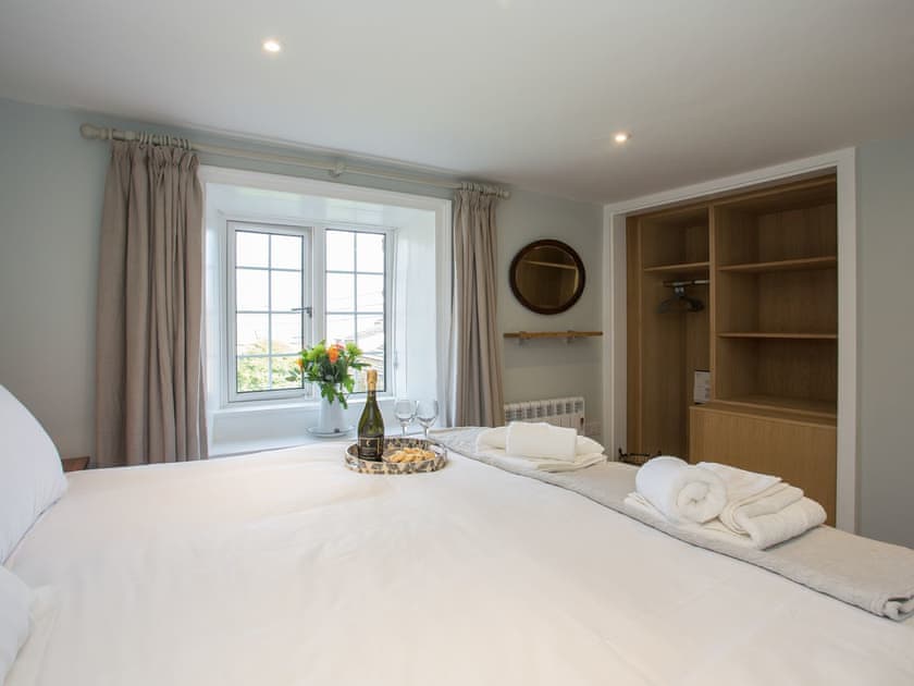 Double bedroom | Lyndhurst Cottage, Carlton-in-Coverdale, near Leyburn