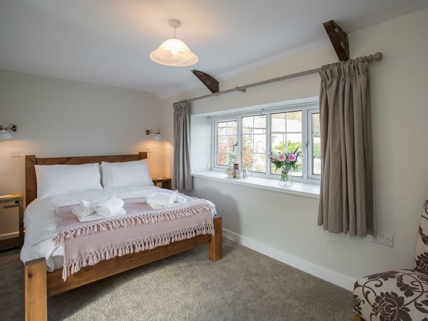 Double bedroom | Lyndhurst Cottage, Carlton-in-Coverdale, near Leyburn