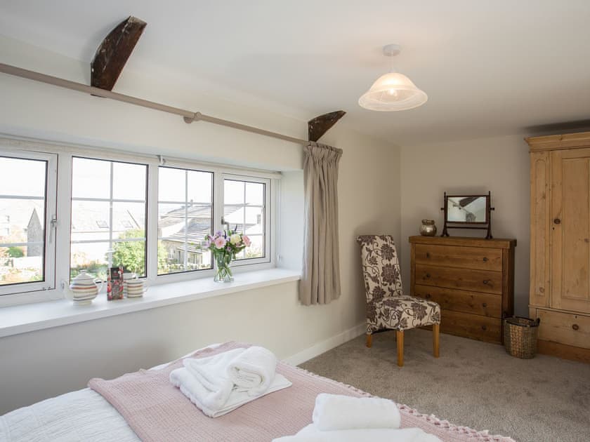 Double bedroom | Lyndhurst Cottage, Carlton-in-Coverdale, near Leyburn