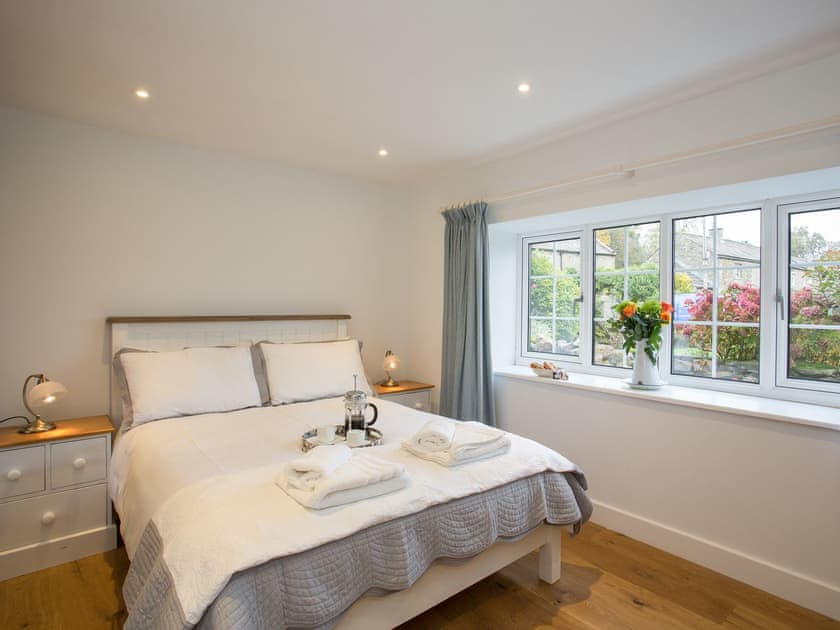 Double bedroom | Lyndhurst Cottage, Carlton-in-Coverdale, near Leyburn