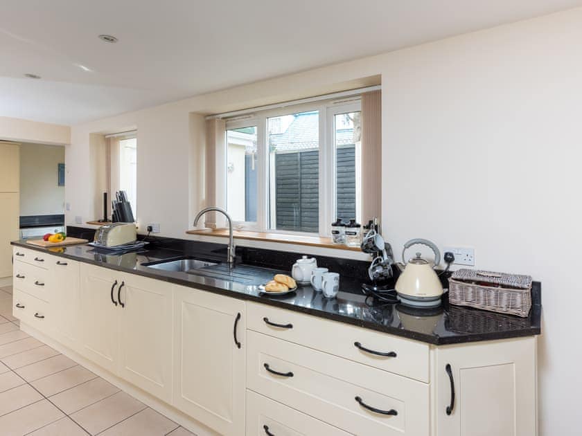 Kitchen | Steamer Quay Cottage, Paignton