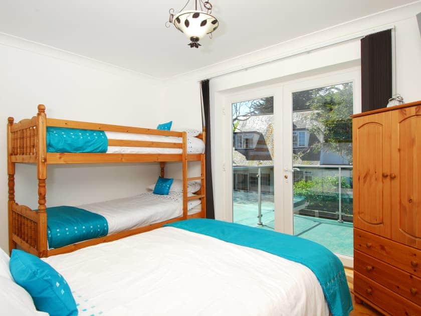 Family bedroom | Steamer Quay Cottage, Paignton