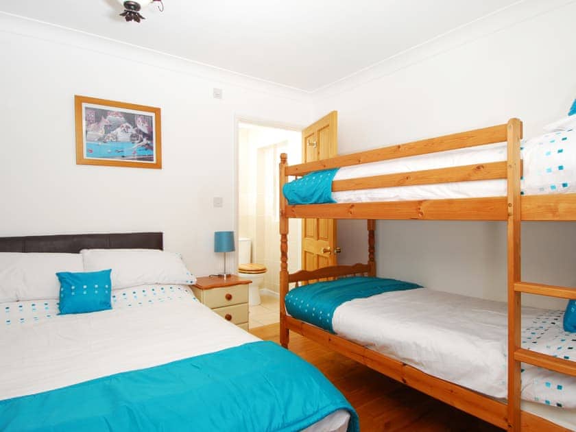 Family bedroom | Steamer Quay Cottage, Paignton