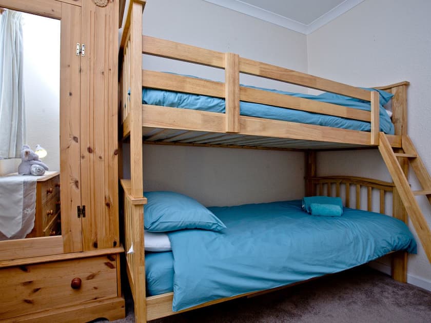 Bunk bedroom | Sunny Parkside, Paignton