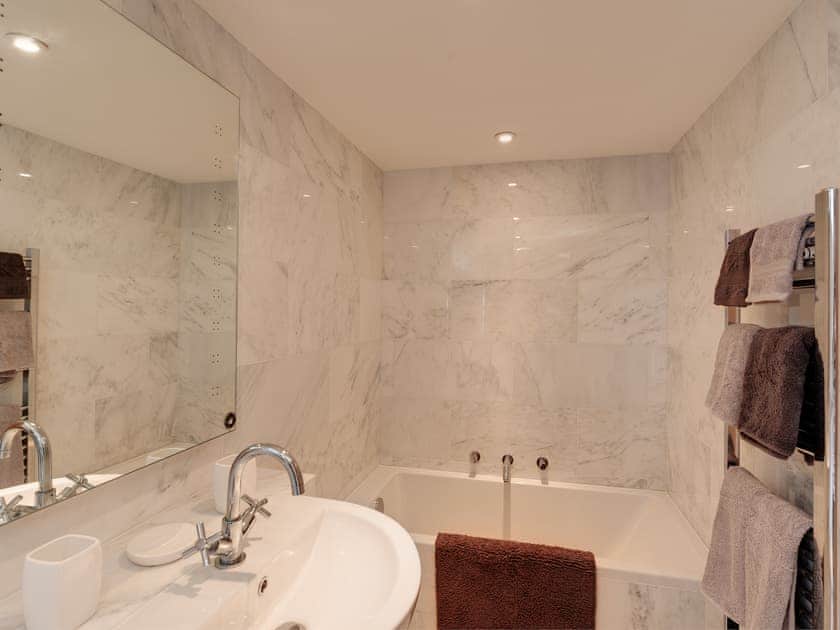 Bathroom | Tamarind, Downderry