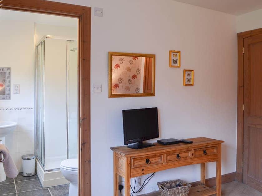 Well furnished and fitted double bedroom | Croftside House - Allt Mor Cottages, Aviemore