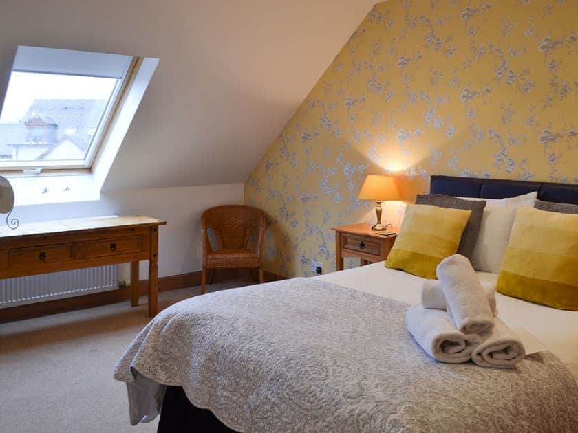 Atractive double bedroom | Croftside House - Allt Mor Cottages, Aviemore