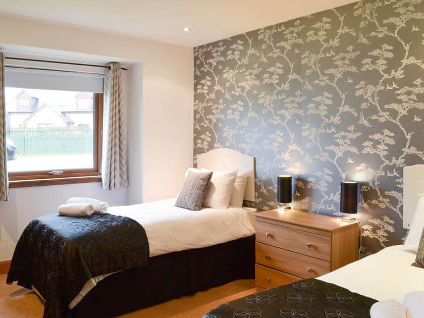 Well appointed twin bedded room | Croftside House - Allt Mor Cottages, Aviemore