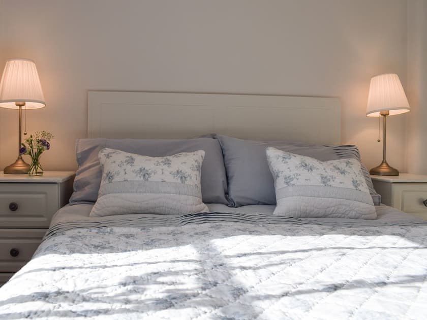 Double bedroom | Ardchoille Cottage, Fortingall, near Aberfeldy