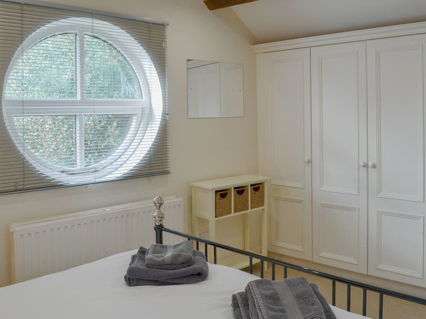 Well presented bedroom | The Old Stables, Standon