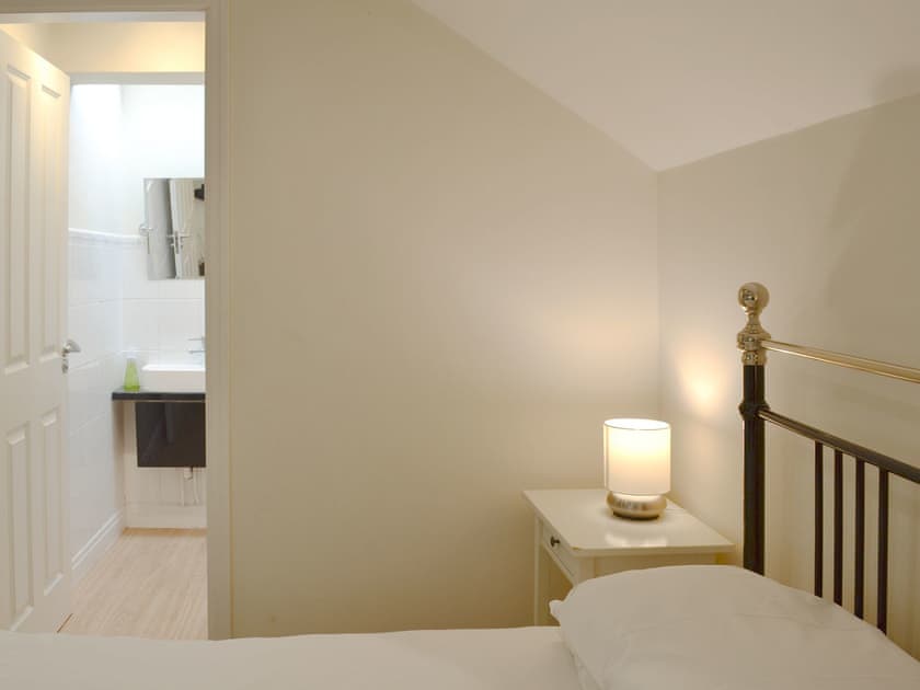 En-suite | The Old Stables, Standon