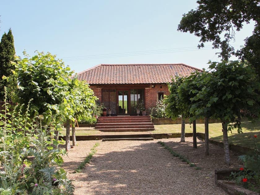 Delightful barn conversion in rural Norfolk | Elmtree Barn, Skeyton, near North Walsham