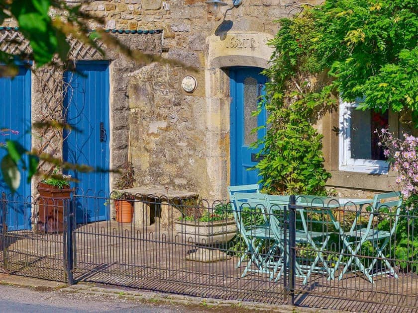 Sitting out area | Cam Cottage, Kettlewell, near Grassington