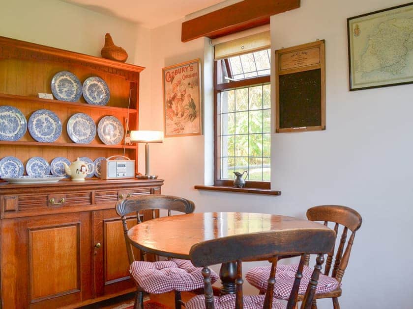 Kitchen/dinner with traditional furniture | Wringford Farm Annexe, Rame, Torpoint