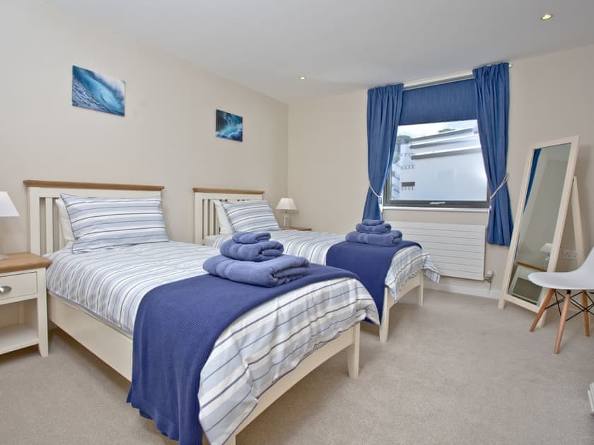 Comfortable twin bedroom | Sunset Bay - Horizon View, Westward Ho!