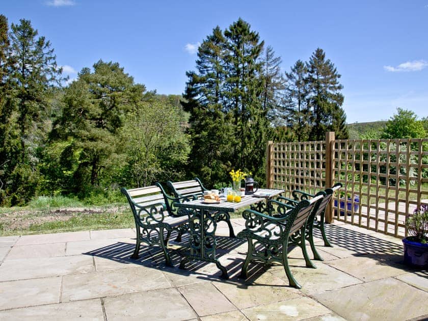 Patio | Bluetit Cottage, Umberleigh