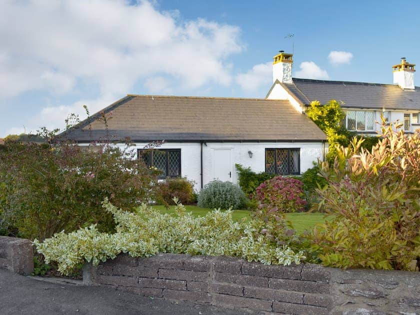 Charming holiday home | Bournstream Cottage, Bilbrook, near Minehead