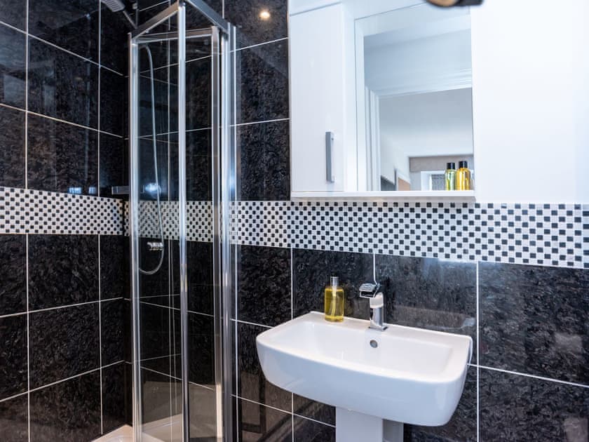 En-suite | Tamar View, Plymouth