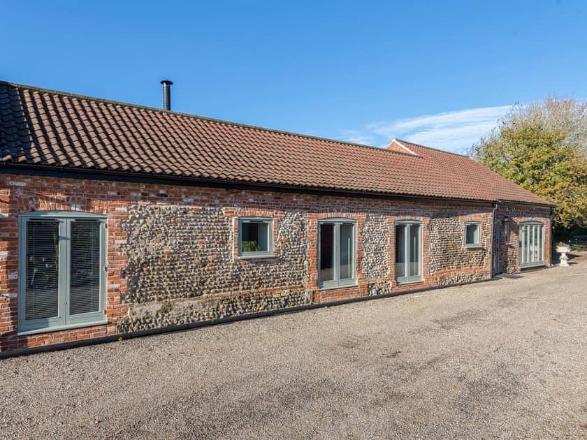 Charming converted barn | The Stables - Manor Mews, Tattersett, near Fakenham