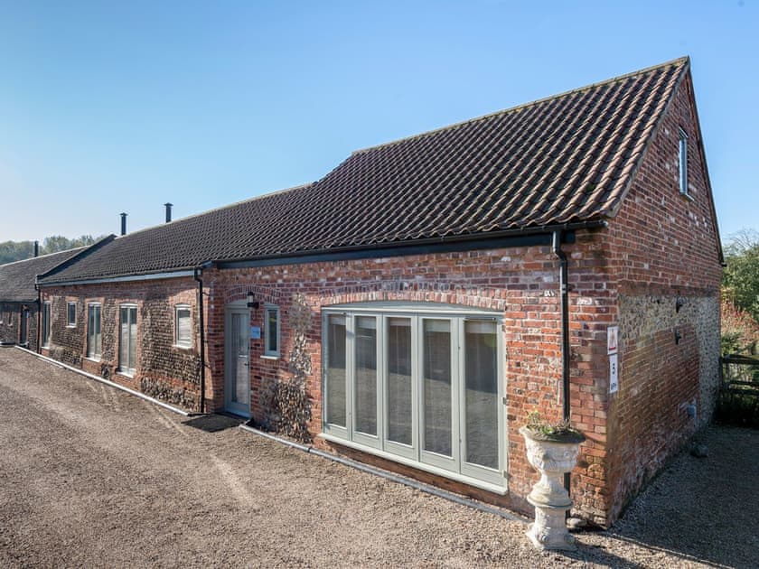 Private parking for 3 cars | The Stables - Manor Mews, Tattersett, near Fakenham