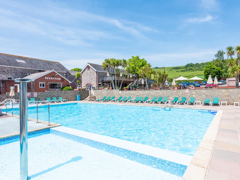 Swimming pool | The Outlook - Whitehill Country Park, Stoke Gabriel