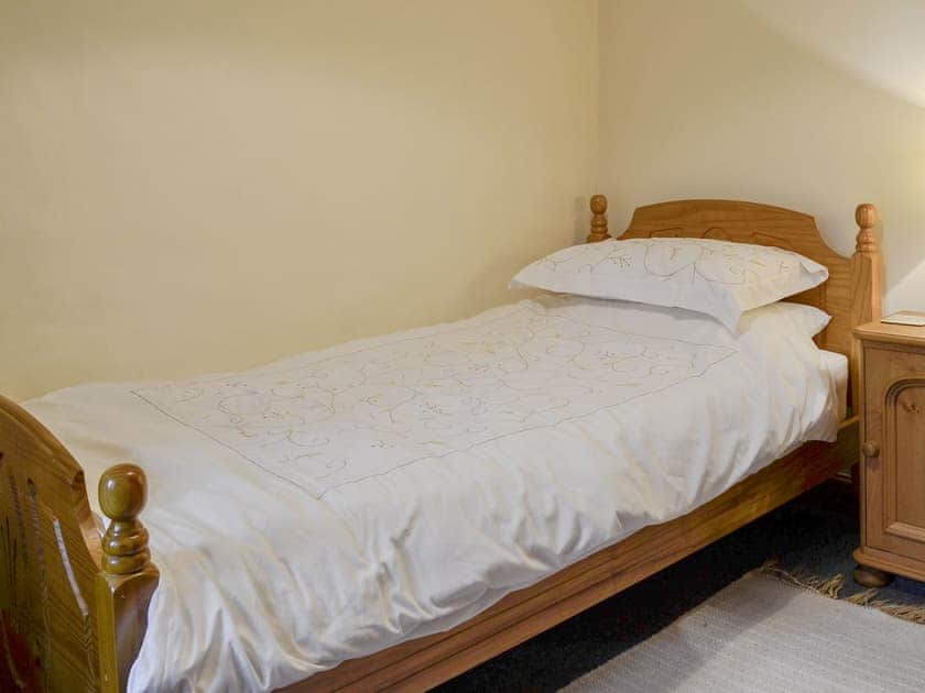Cosy single bedroom | Angram Farmhouse, Halton Gill, near Litton