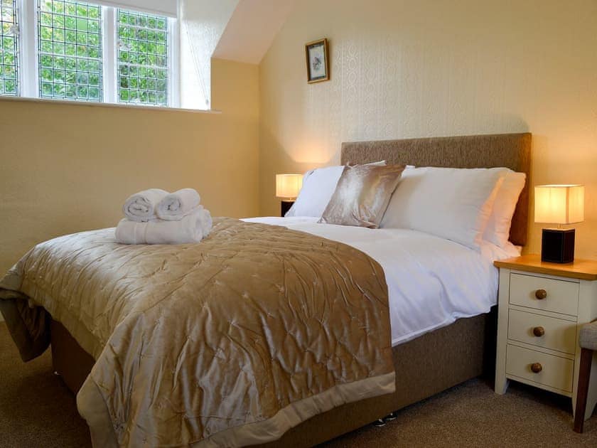 Double bedroom with en-suite | The East Wing at Grove Hall, Bodfari, near Denbigh