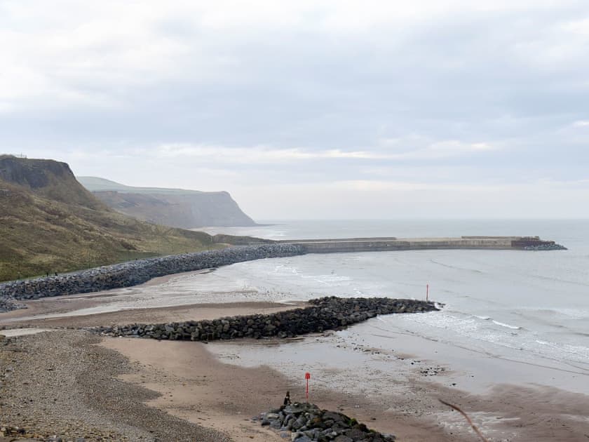 Beach 4½ miles | The Lobster Pot, Skinningrove, near Saltburn-by-the-Sea
