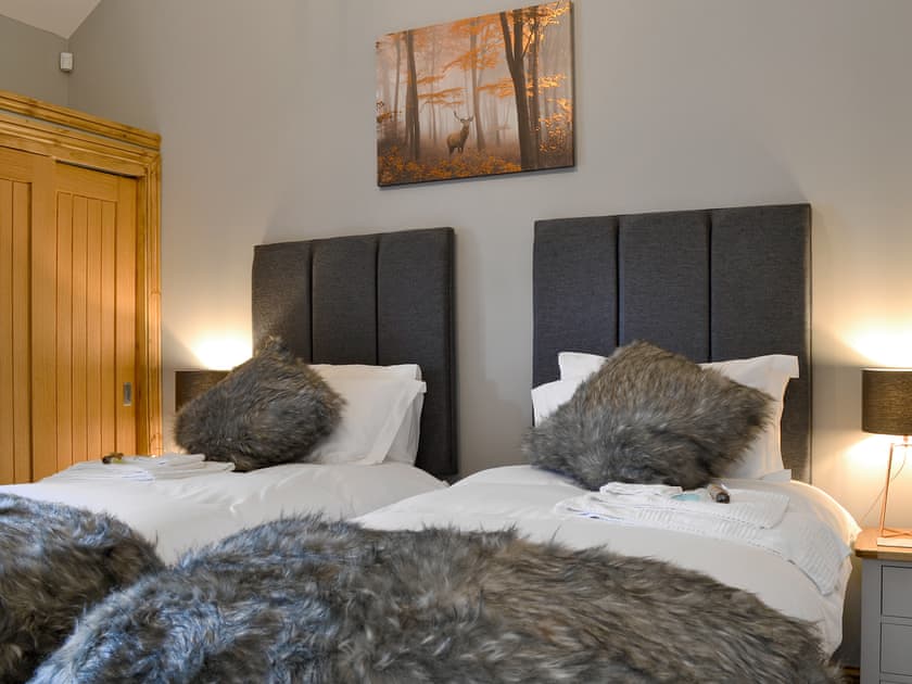 Twin bedroom (zip and link - can be superking on request)  | Aysgarth Lodge, Seamer, near Scarborough