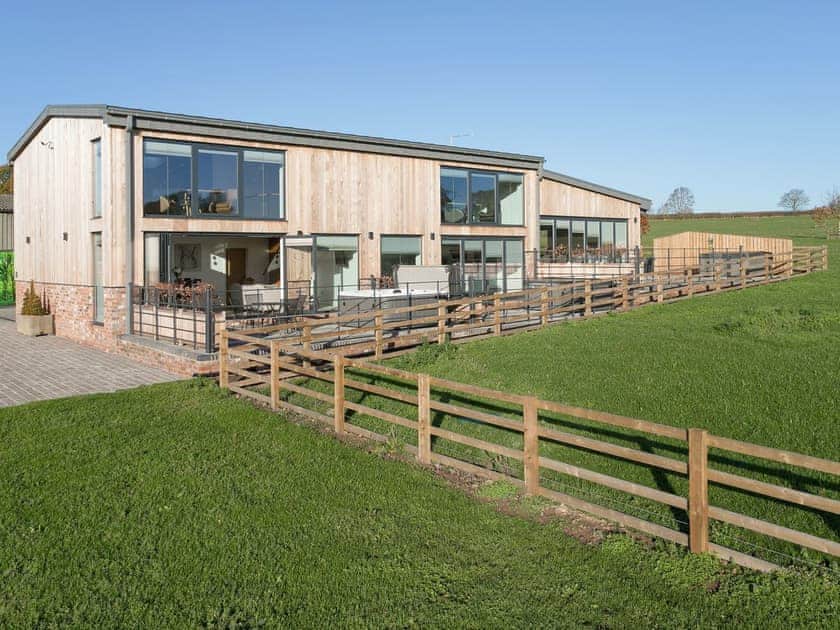 Fabulous holiday homes | The Hideaway - Broadstone Barns, Ticknall, near Derby