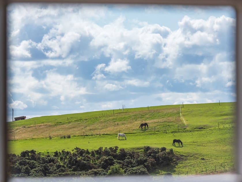 Countryside views fom the property | Lucklaw Steading Cottage, Balmullo, near St Andrews