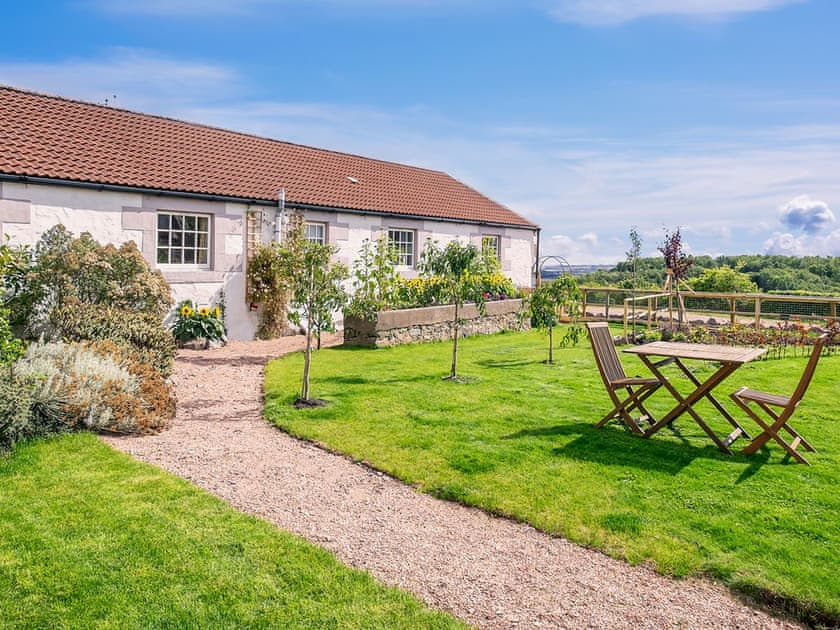 Delightful garden and grounds | Lucklaw Steading Cottage, Balmullo, near St Andrews