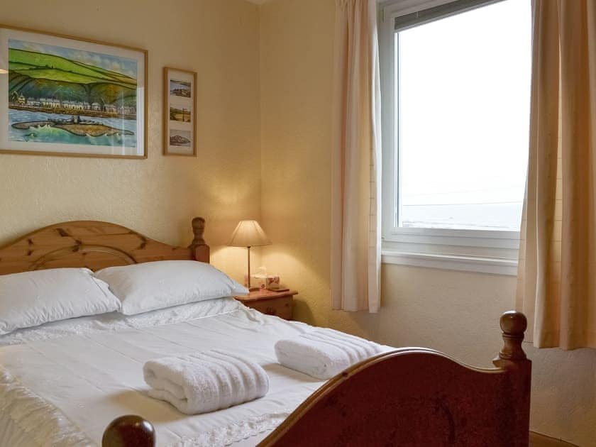 Peaceful double bedroom | Seal View, Burnmouth, near Eyemouth