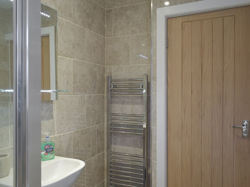 Shower room | Rosemount Cottage, Salterforth, near Barnoldswick