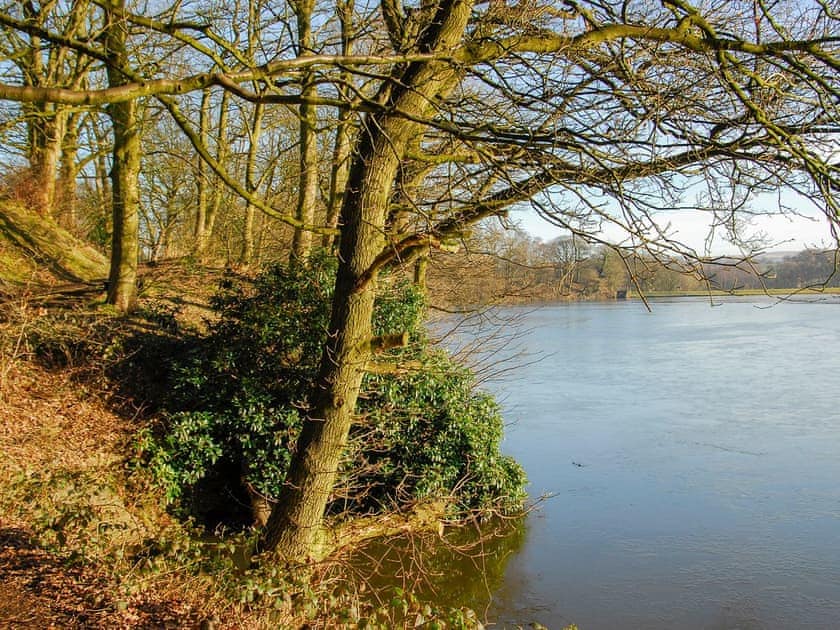 The peaceful and tranquil Worthingtom Reservoir/River Douglas | South Lodge Cottage, Worthington, near Standish