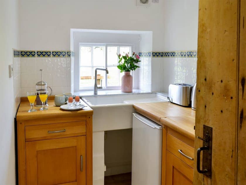 Kitchen | The Cottage at 1710 - The Seventeen Ten Cottages, Greenwell, near Brampton
