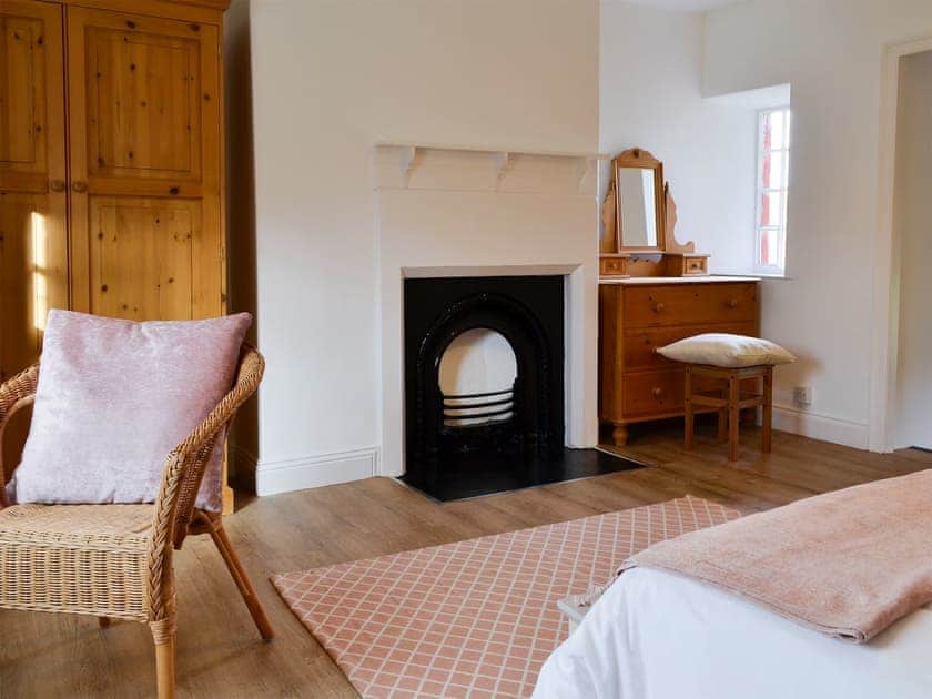 Spacious bedroom with kingsize bed | The Cottage at 1710 - The Seventeen Ten Cottages, Greenwell, near Brampton