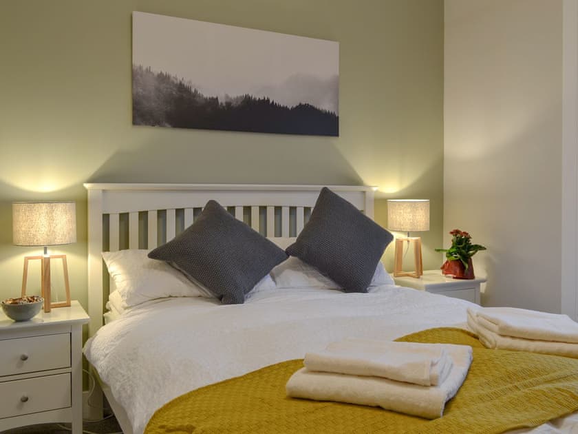 Comfortable double bedroom | Lochside, Kilmun, near Dunoon