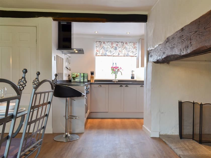 Kitchen and dining area | Hopedene Cottage, Weare, near Axbridge