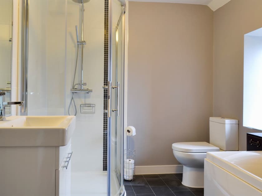 Bathroom | Hopedene Cottage, Weare, near Axbridge