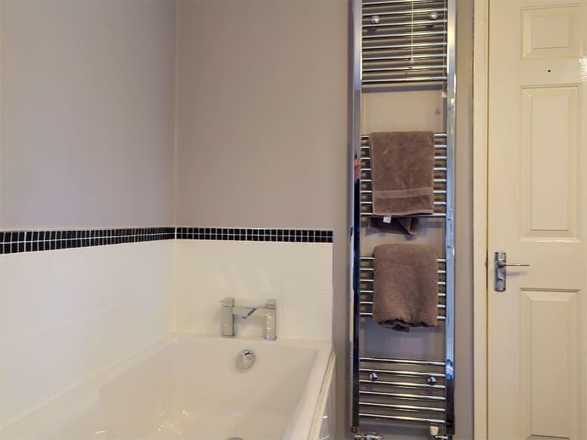 Bathroom | Hopedene Cottage, Weare, near Axbridge
