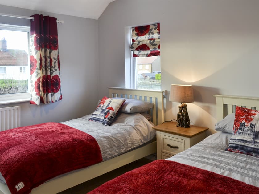 Twin bedroom | Waggy Tails, Seahouses, near Alnwick