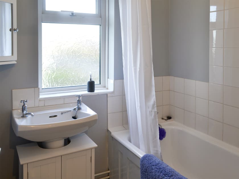 Bathroom | Waggy Tails, Seahouses, near Alnwick